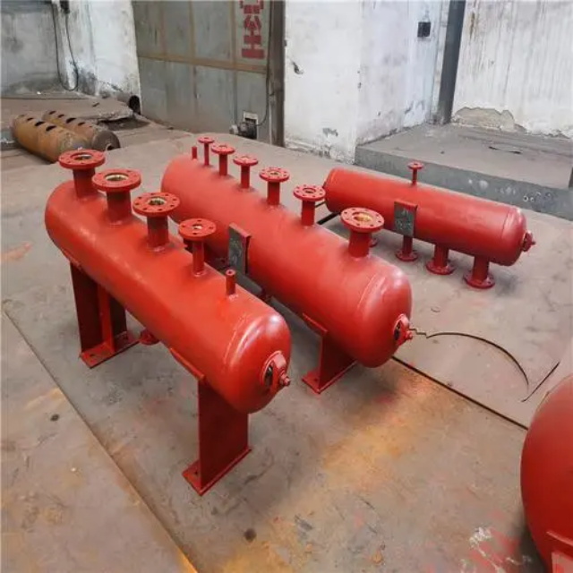 石楼分集水器安装高度
